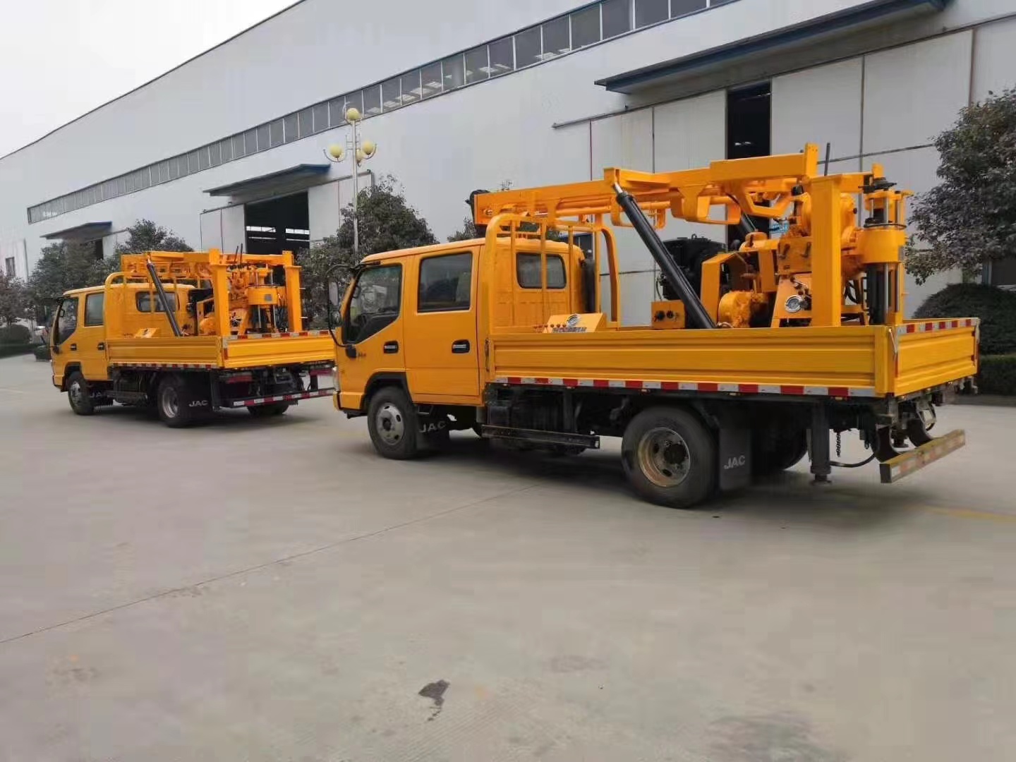 Vehicle mounted exploration drilling rig